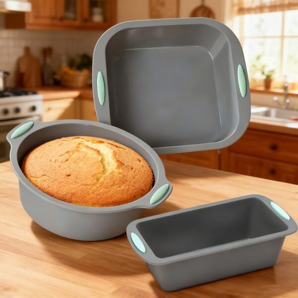 c656747a-531a-405d-aec8-56473c849c80.jpg 3pcs Non-Stick Silicone Mini Cake Mold Set (Round, Square & Toast Shape)